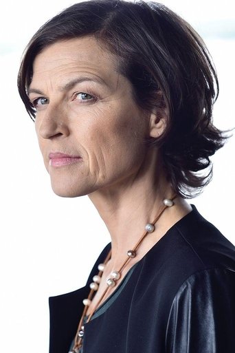 Portrait of Mona Klare