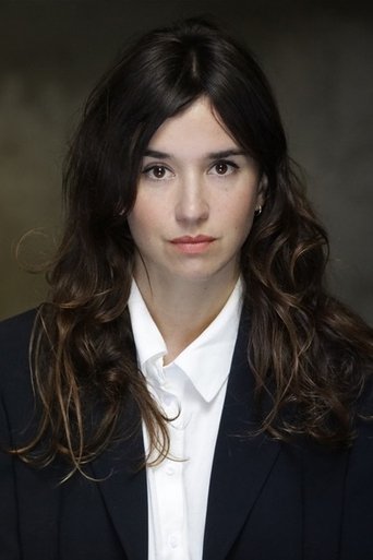 Portrait of Noémie Develay-Ressiguier