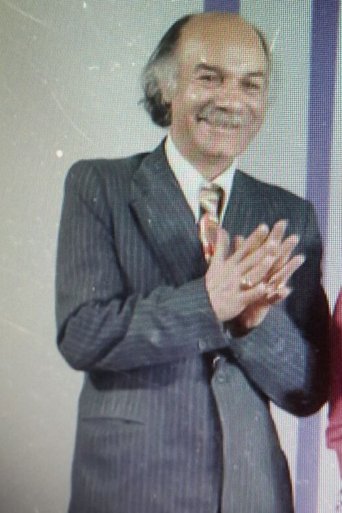 Portrait of Nasser Gitijah
