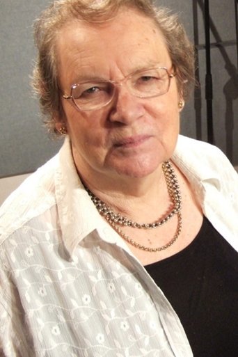 Portrait of Maggie Stables
