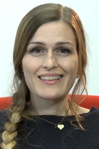 Portrait of Randi Laubek