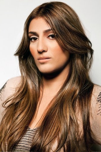 Portrait of Tara Razavi