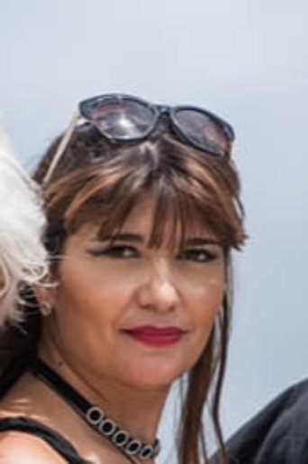 Portrait of Jen Laeti