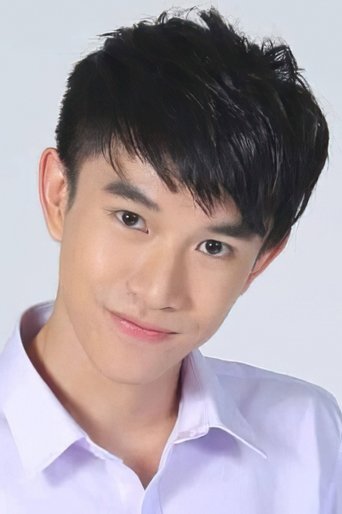 Portrait of Parinya Angsanan