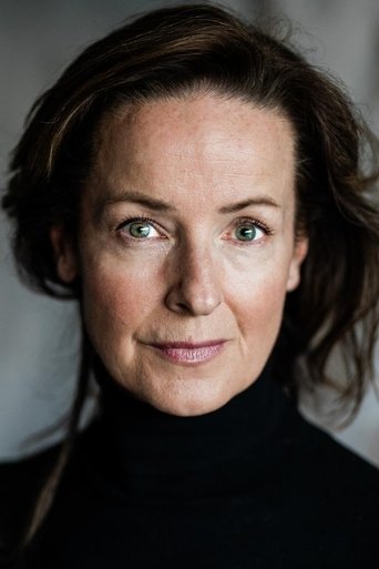 Portrait of Niamh McHenry