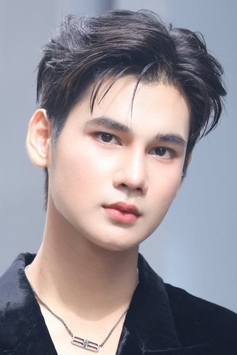 Portrait of Gongpob Bunnathong