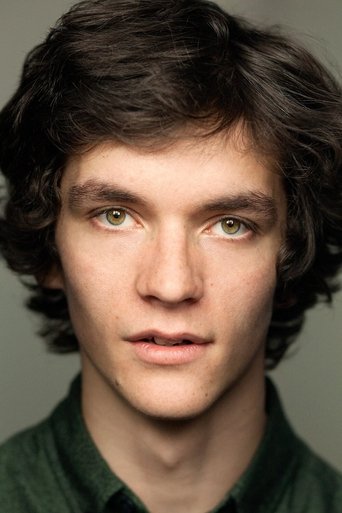 Portrait of Fionn Whitehead