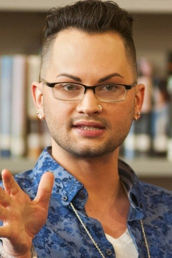 Portrait of Joslyn Fox