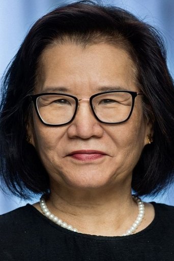 Portrait of Heidi Wang