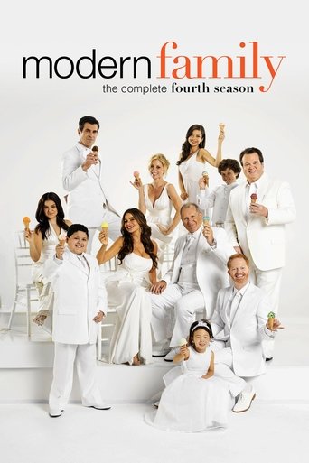 Portrait for Modern Family - Season 4