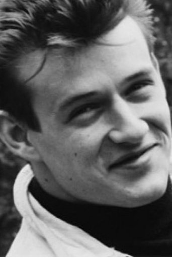 Portrait of Huw Chadbourn