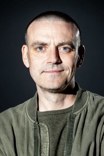 Portrait of Frank Quitely