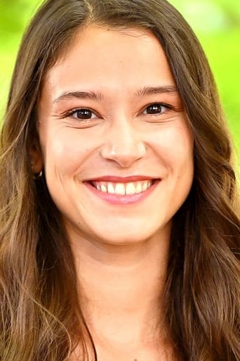 Portrait of Léa Lopez