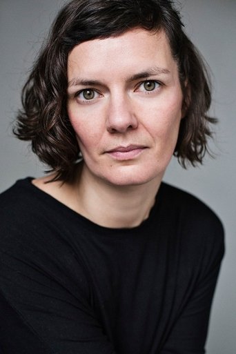 Portrait of Laura Cairns