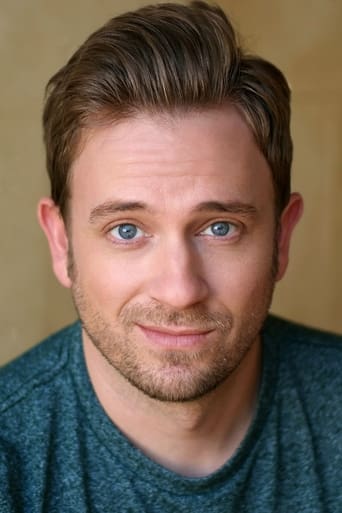 Portrait of Tom Lenk