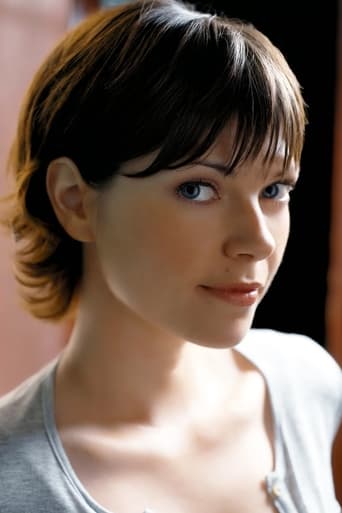 Portrait of Nicole de Boer