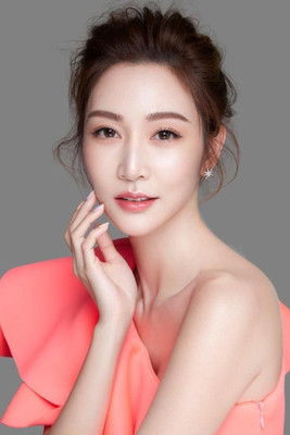 Portrait of Vicky Tseng