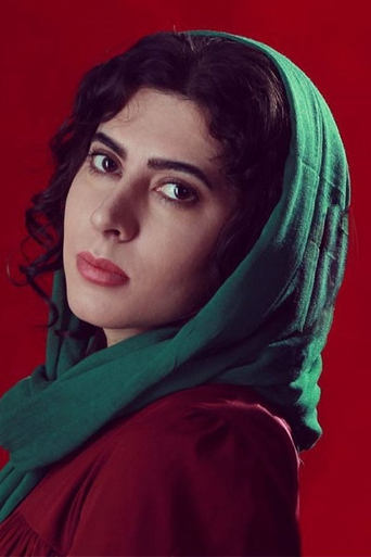 Portrait of Nazanin Ahmadi