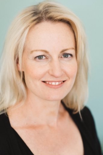 Portrait of Gabby Llewelyn