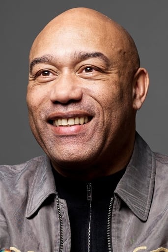 Portrait of Gus Casely-Hayford