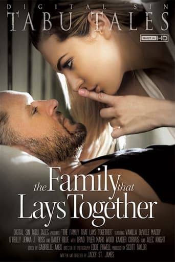 Poster of The Family That Lays Together