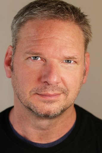 Portrait of Tom Kiesche
