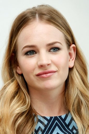 Portrait of Britt Robertson