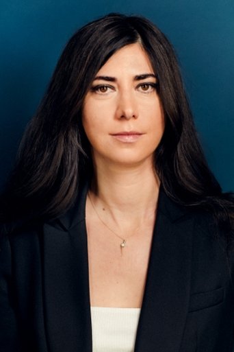 Portrait of Ava Djamshidi