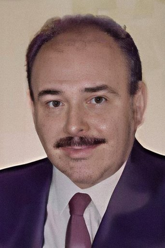 Portrait of Erol Şen