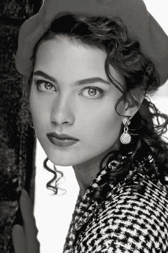 Portrait of Shalom Harlow