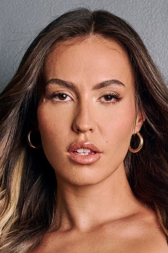 Portrait of Kelsi Monroe
