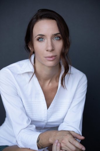 Portrait of Jess Weaver