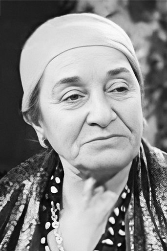 Portrait of Talia Saltı