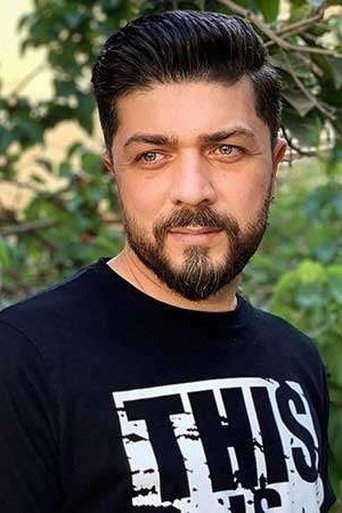 Portrait of Mehdi Alipour
