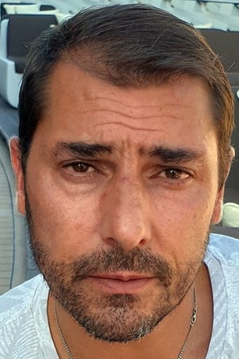 Portrait of Eric Mondoloni