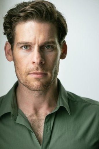 Portrait of Scott Hume