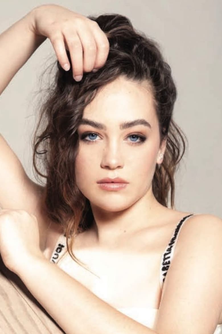 Portrait of Mary Mouser