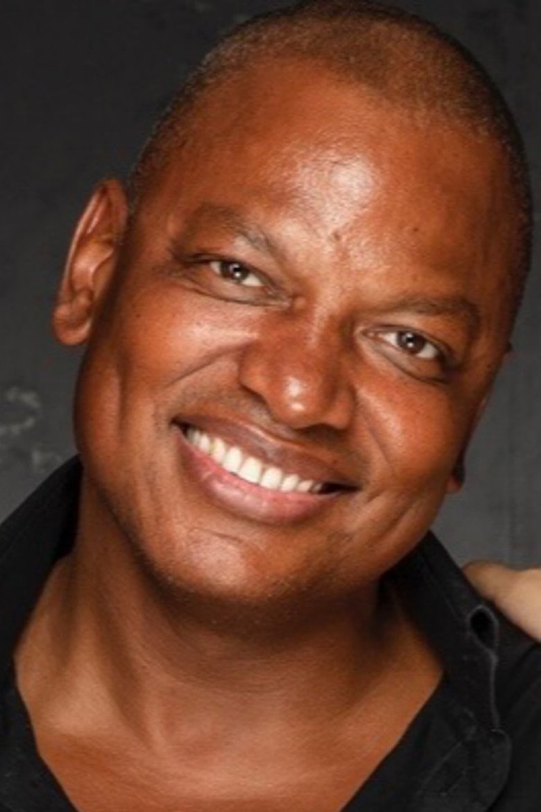 Portrait of Thami Dee