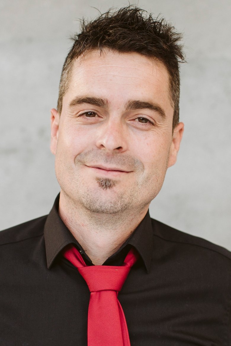 Portrait of Álex Clavero