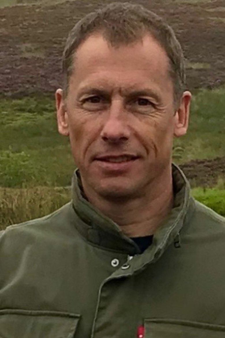 Portrait of Andy Bennett