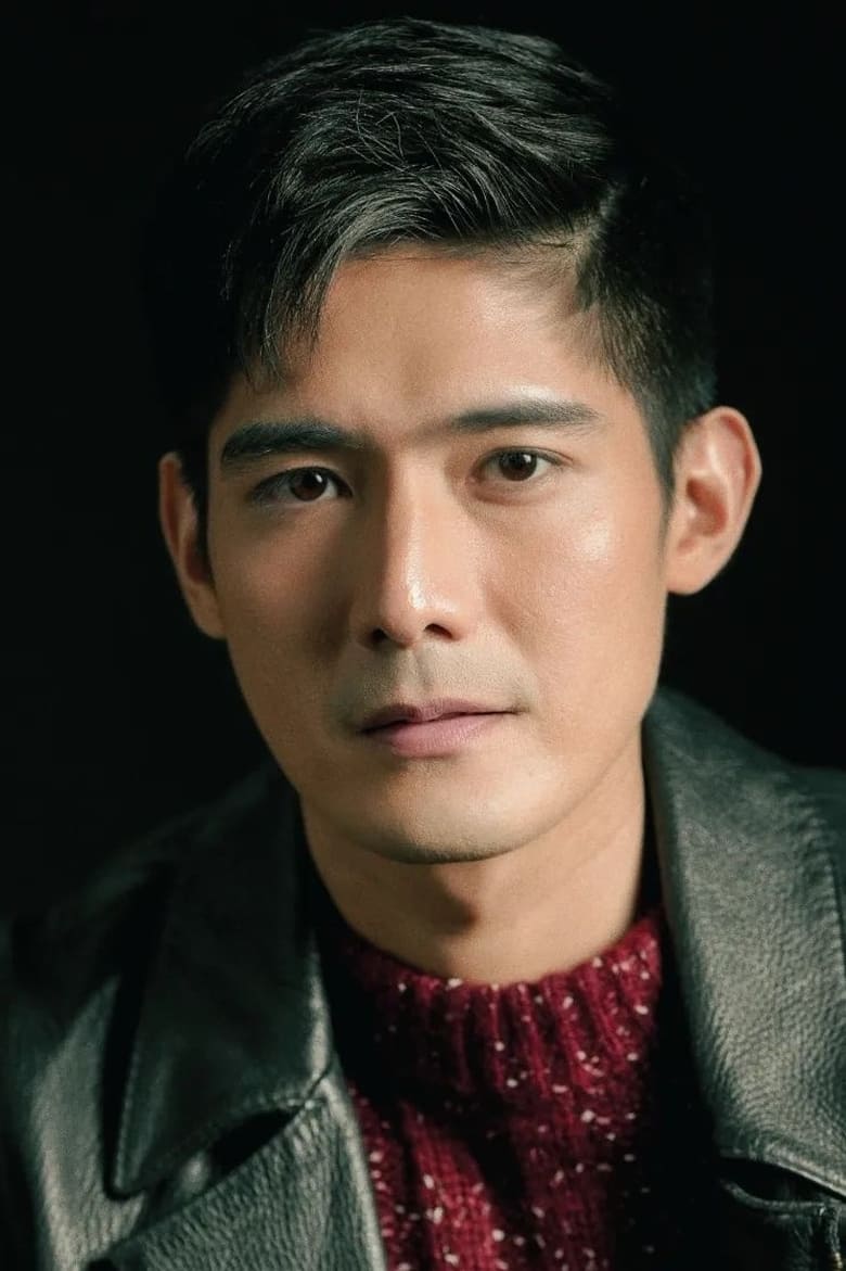 Portrait of Robi Domingo