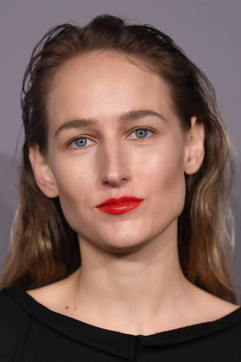 Portrait of Leelee Sobieski