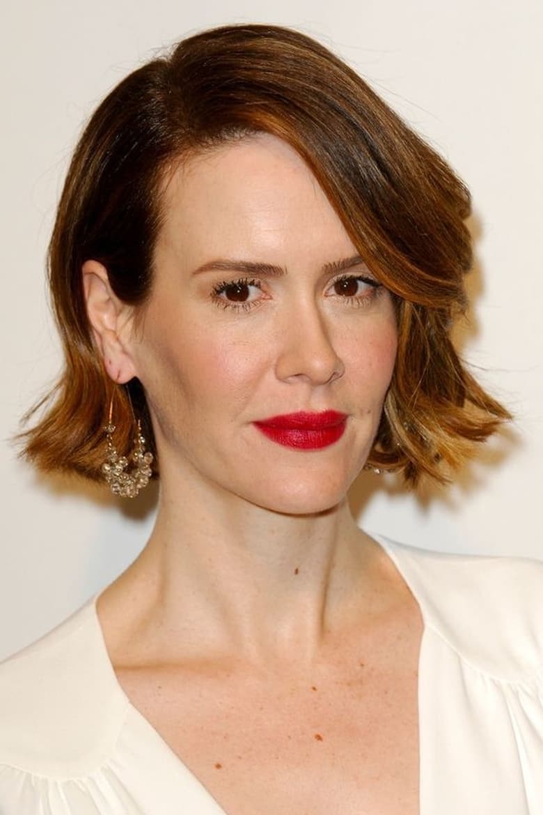 Portrait of Sarah Paulson