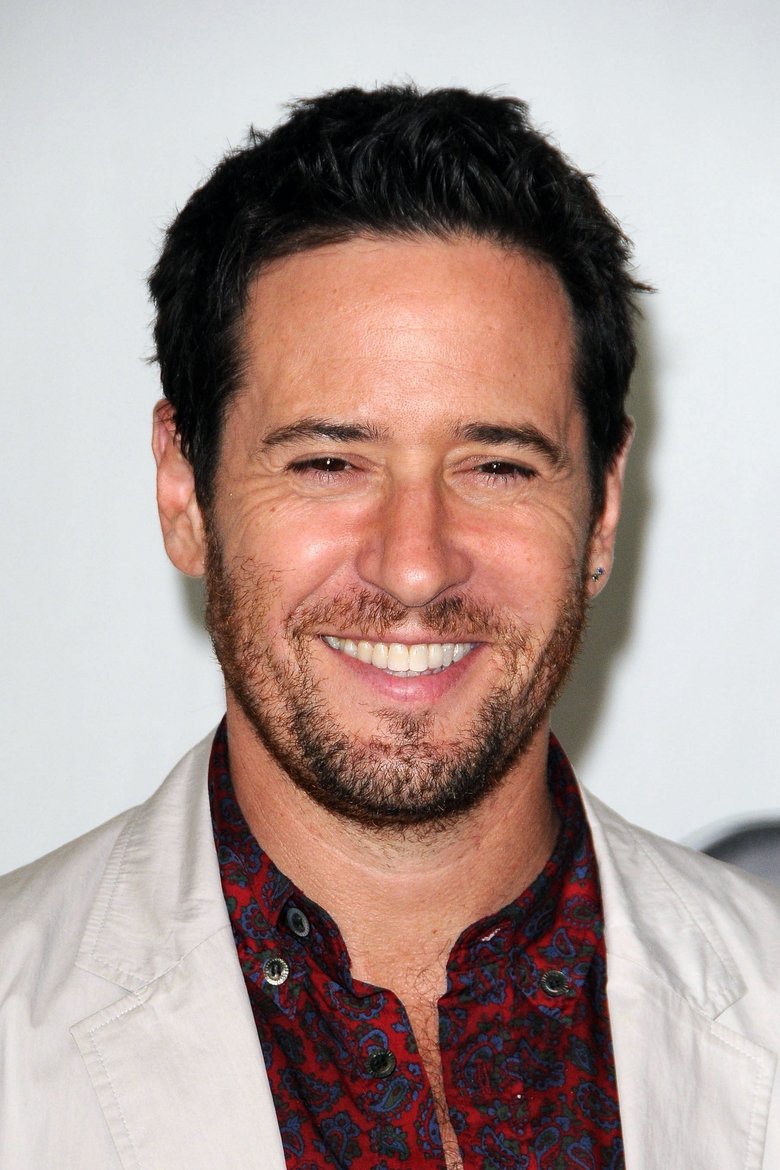 Portrait of Rob Morrow