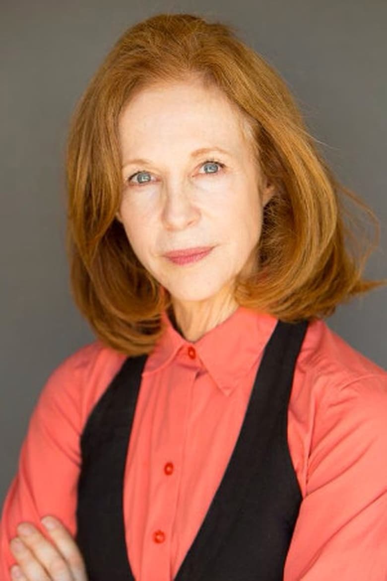 Portrait of Holly Kaplan