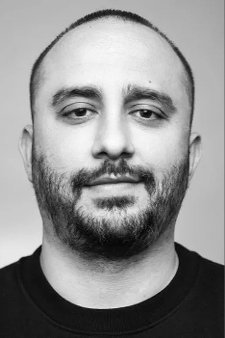 Portrait of Bobak Esfarjani