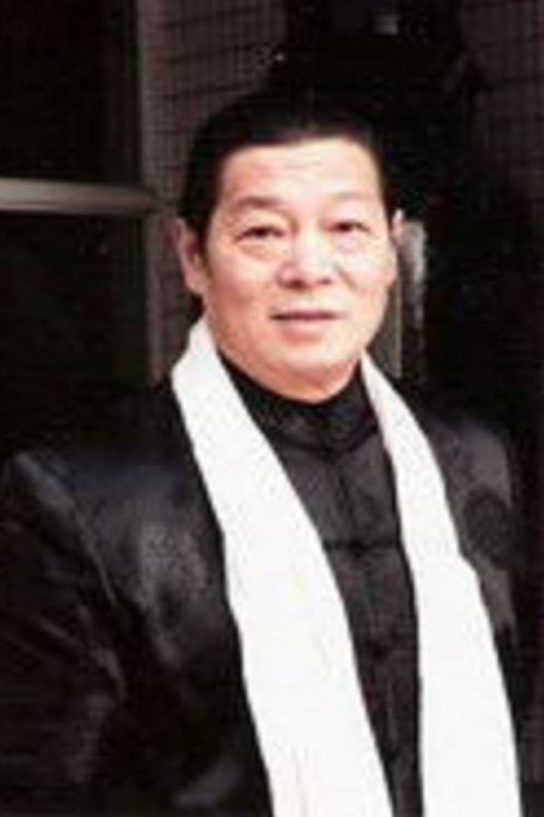 Portrait of Guojing Wang