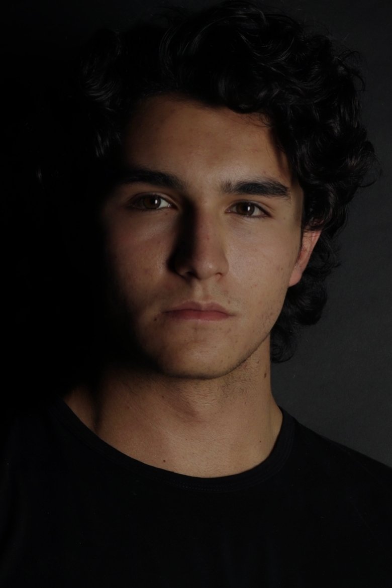 Portrait of Daniel Cruz
