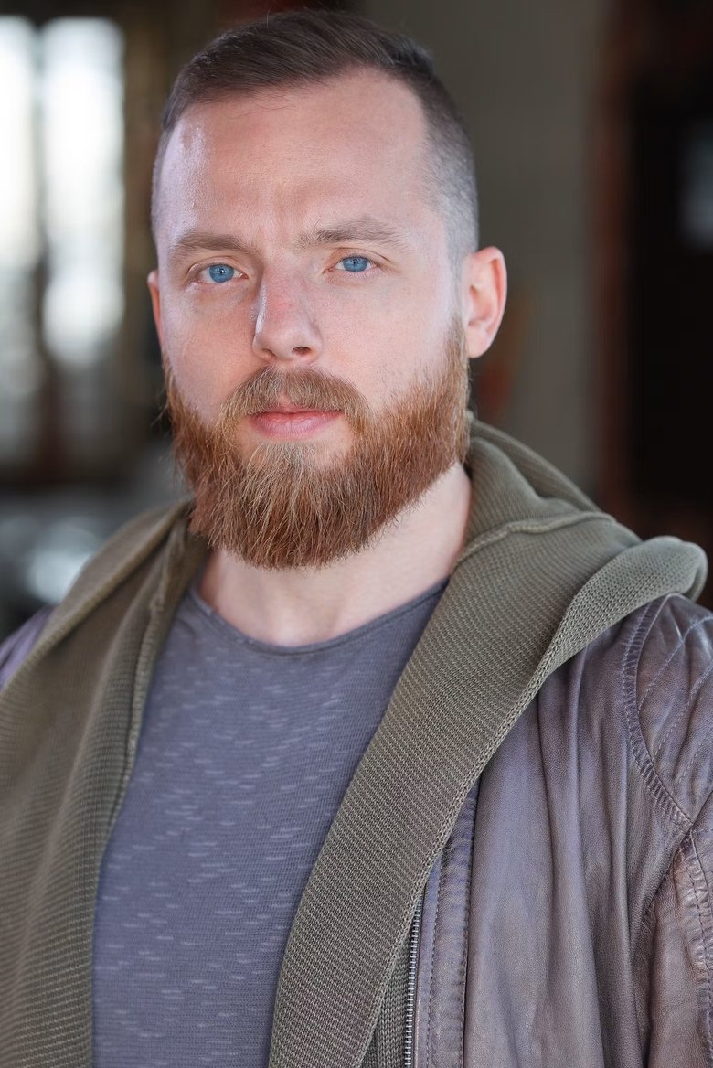 Portrait of Amaris Merlin
