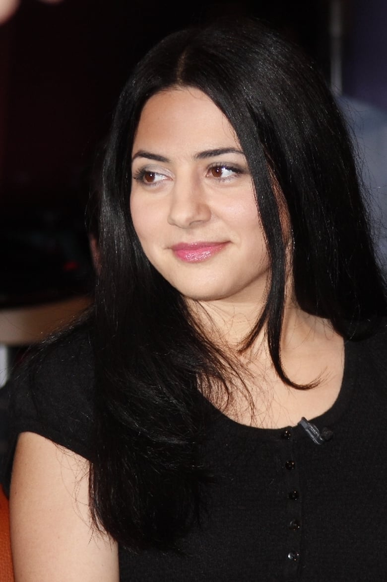 Portrait of Nesrin Samdereli